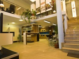 Продава Магазин София Зона Б-19   -  500000 EUR
