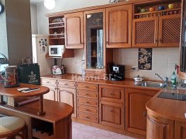 Продава Четиристаен Апартамент  София Медицинска академия 320800 EUR