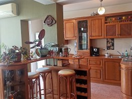 Продава Тристаен Апартамент  София Медицинска академия 287000 EUR