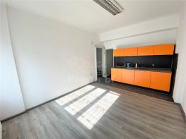 Под Наем Офис в Жилищни Сгради София Център 390 EUR