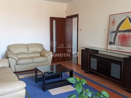 Под Наем Тристаен Апартамент  София Център  -  800 EUR