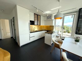 Под Наем Тристаен Апартамент  София Редута   -  1390 EUR