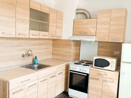 Под Наем Тристаен Апартамент  София Лозенец   -  600 EUR