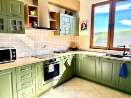 Продава Къщa София в.з.Малинова долина  -  690000 EUR